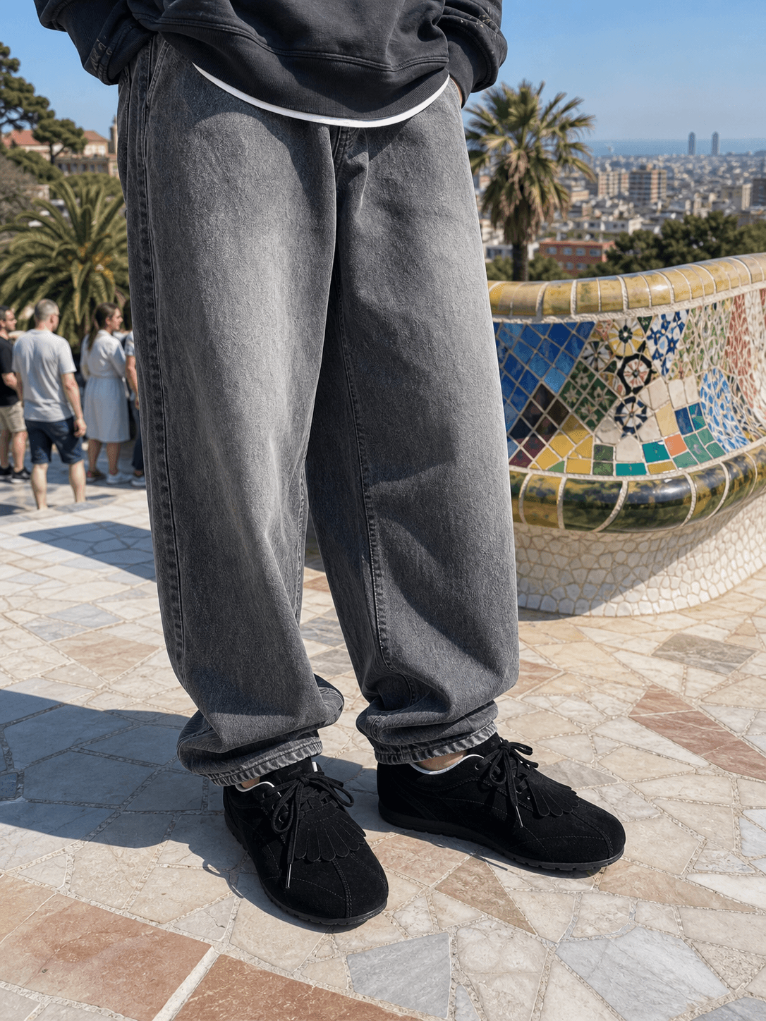 Essential Fringe Moccasin Black main