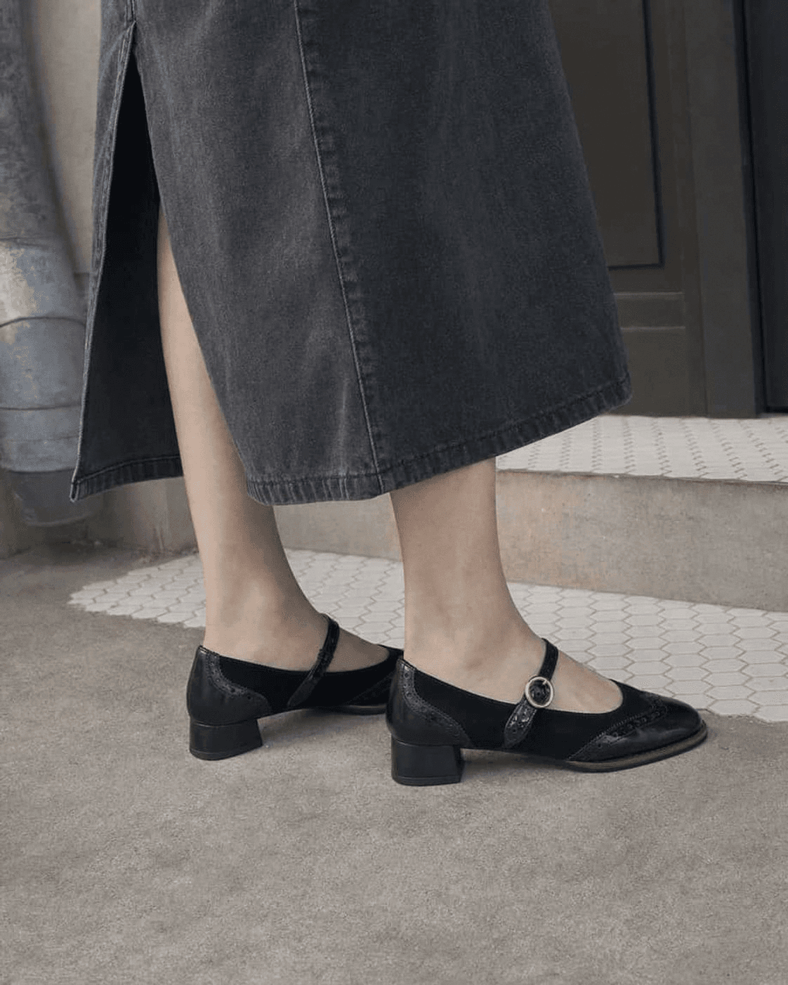 Verona Black styling